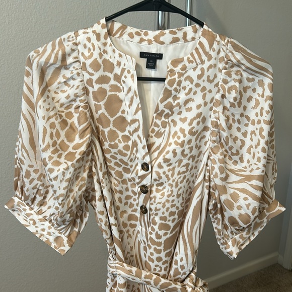 Light beige Ann Taylor animal print dress with tie.  XS - Picture 7 of 8